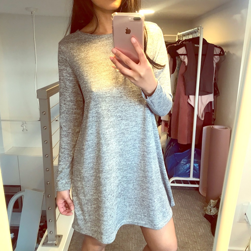 Boohoo long sleeved mini shift dress
